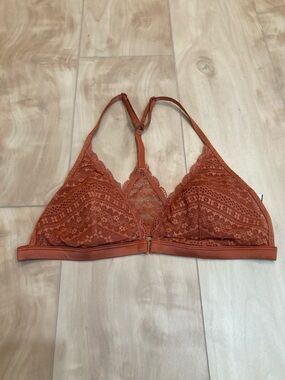 Victoria’s Secret lace bra